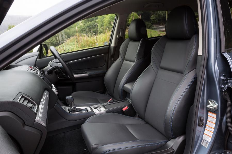 Интерьер Subaru Levorg 2015 года  (UK) (фото 30 из 31)